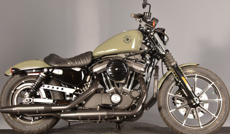 
								Harley Davidson Iron 883 full									